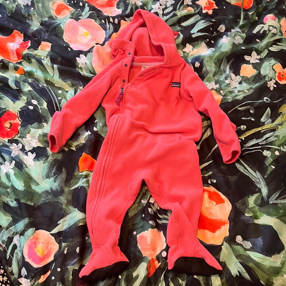 Patagonia fleece micro D bunting onesie